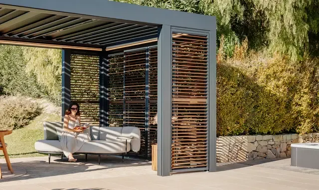 Renson Camargue Skye retractable pergola